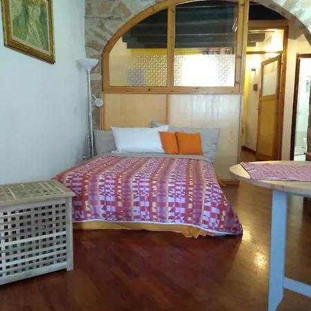 Arco Antico Apartment *